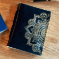 Ledergebundenes Notizbuch »Mandala« schwarz/gold